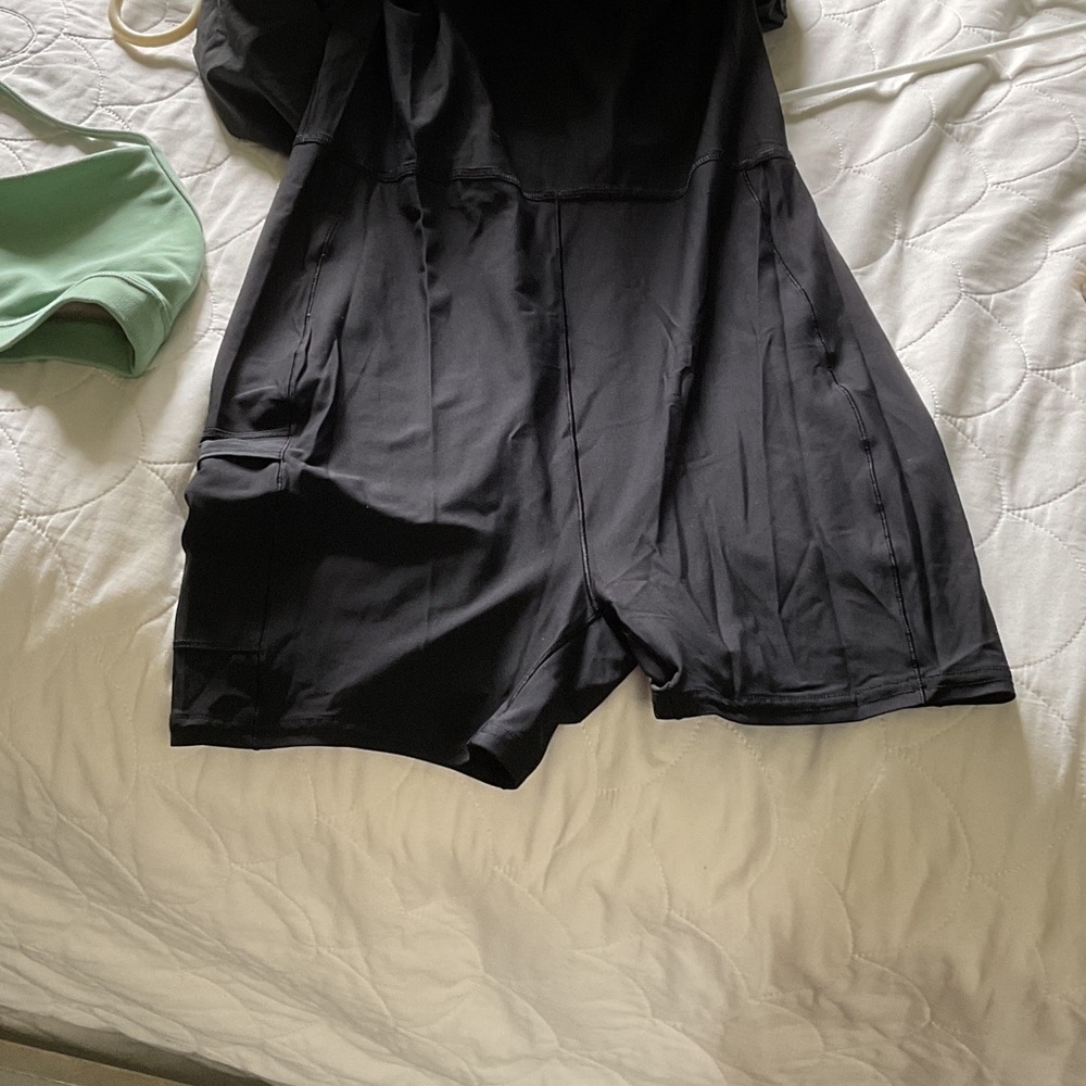 Outdoor voices Black athletic exercise Dress with shorts - Picture 4 of 5